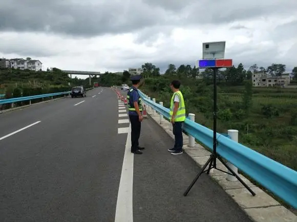 菏泽高速公路钢护栏